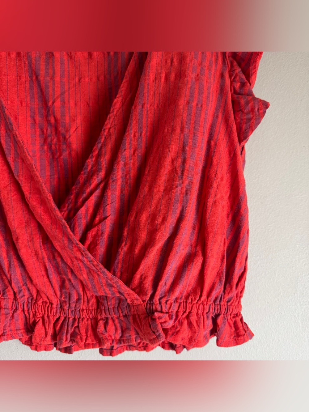 Universal Thread Flutter Short Sleeve Cropped Wrap Blouse Size Small - Picture 4 of 7